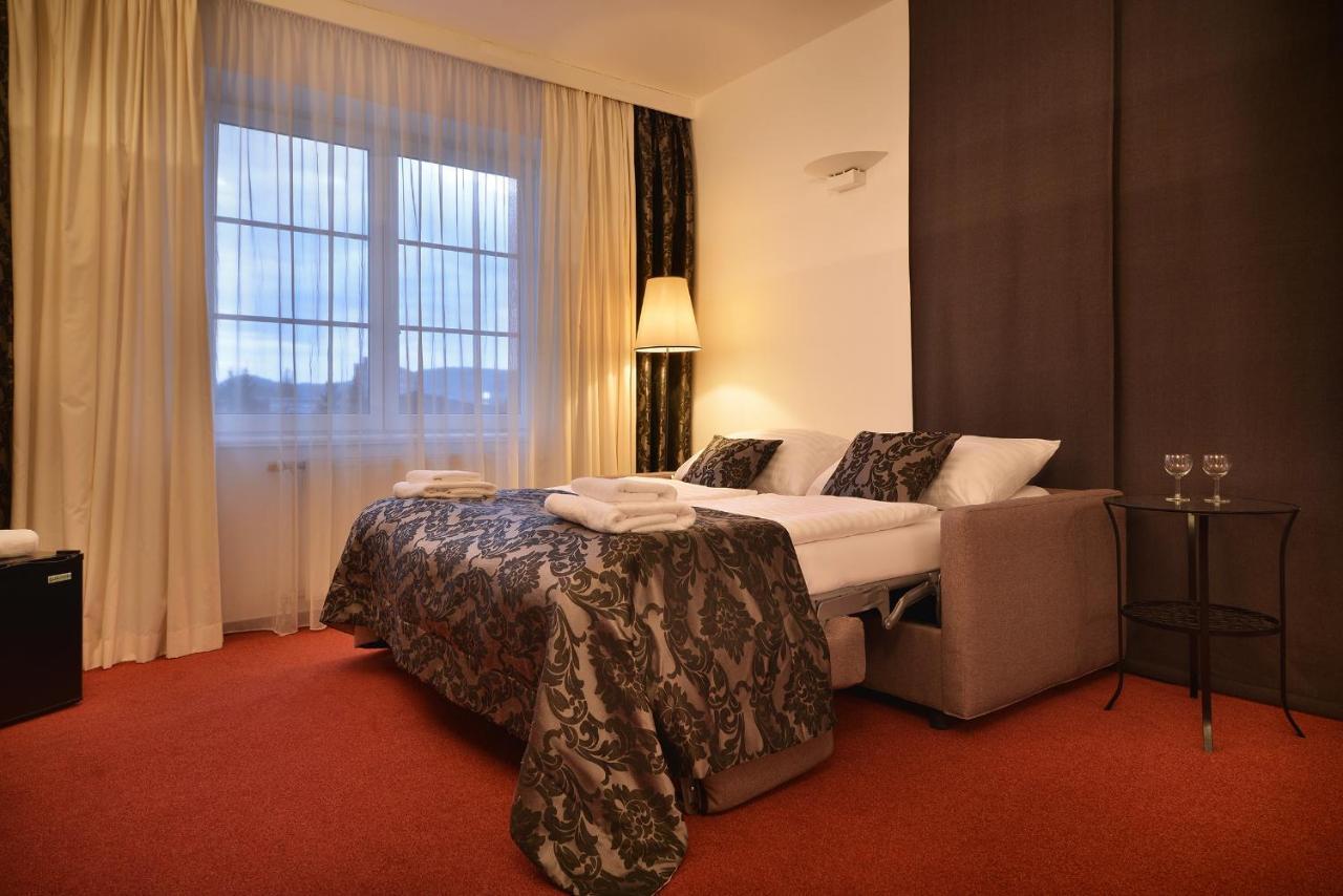 Parkhotel Morris Nový Bor מראה חיצוני תמונה
