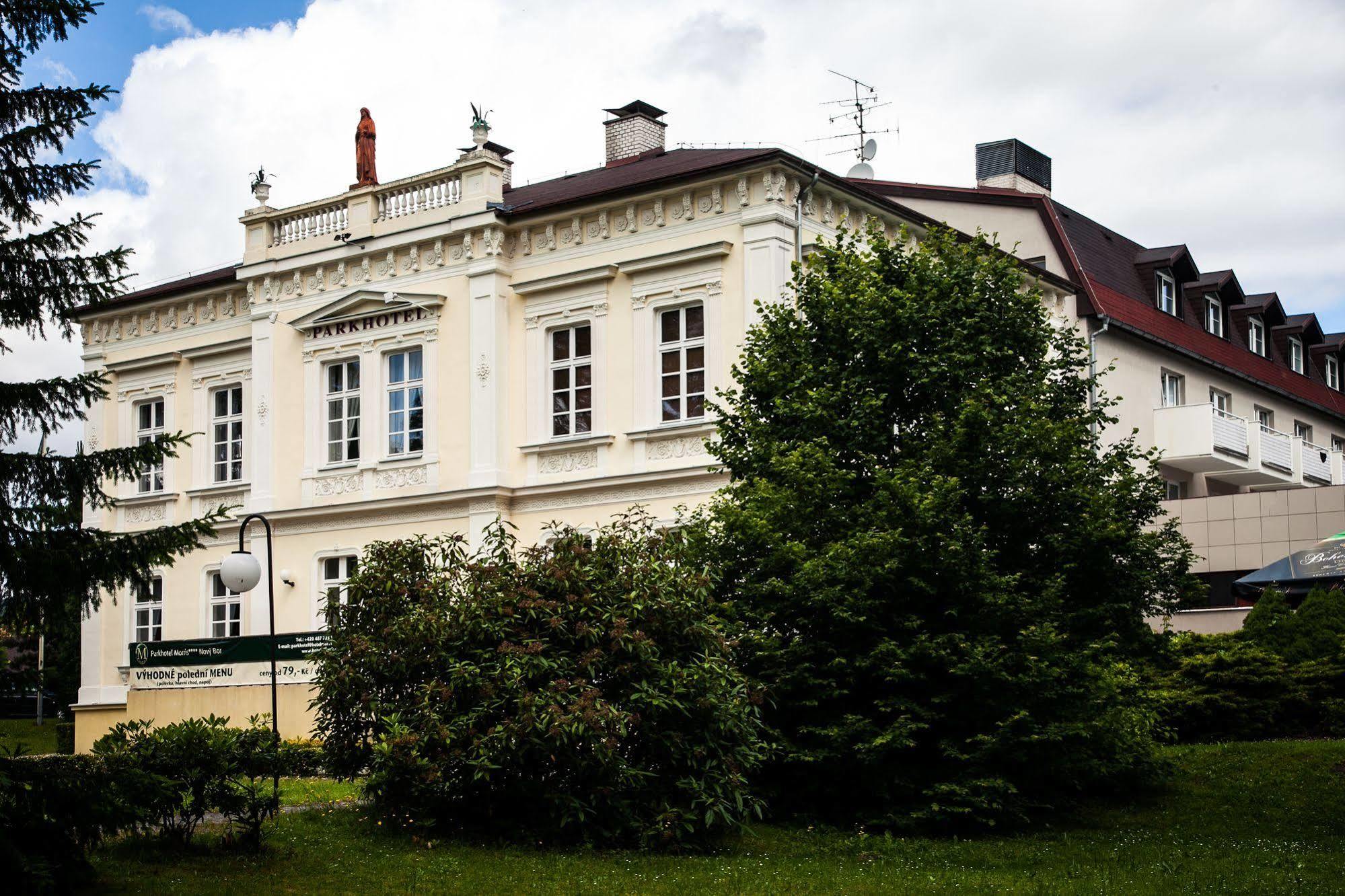 Parkhotel Morris Nový Bor מראה חיצוני תמונה